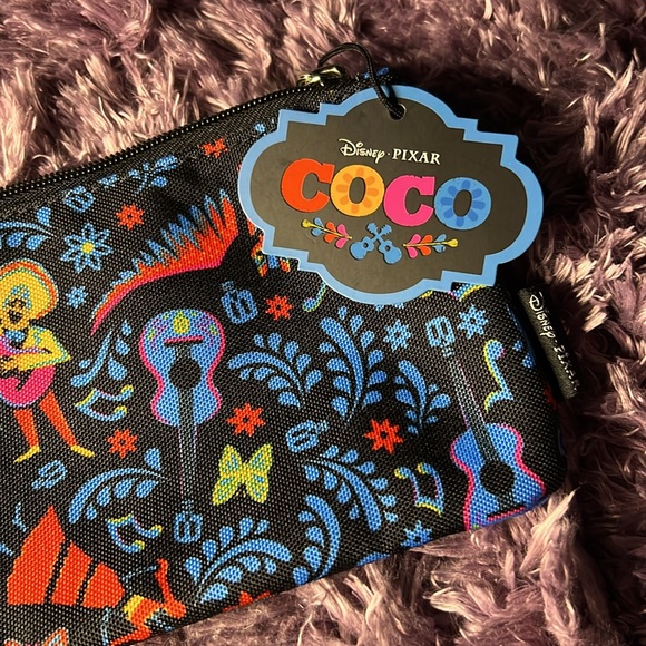 Coco loungefly pouch - Picture 3 of 8